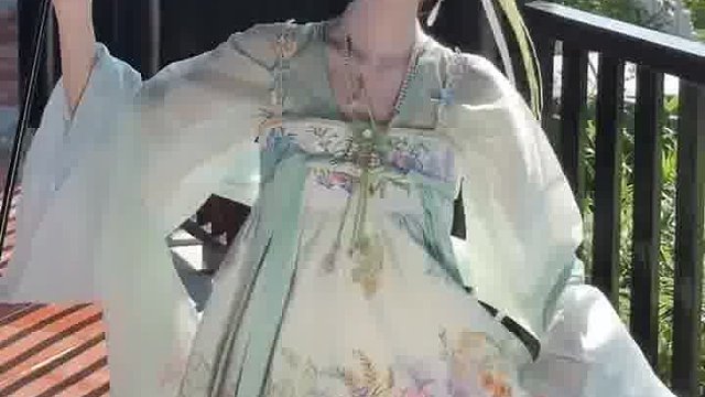 春色满园关不住