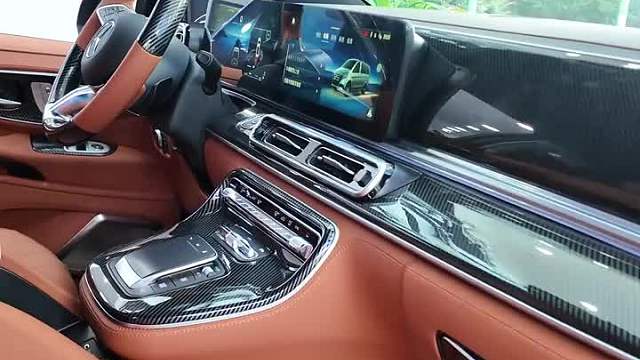 在长沙40多万的满配奔驰商务车