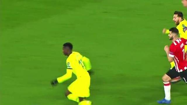 梅西小范围里的操作，无人能出其右