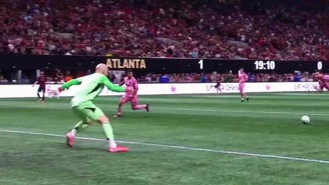 这就是你们说的梅西从来都不防守？