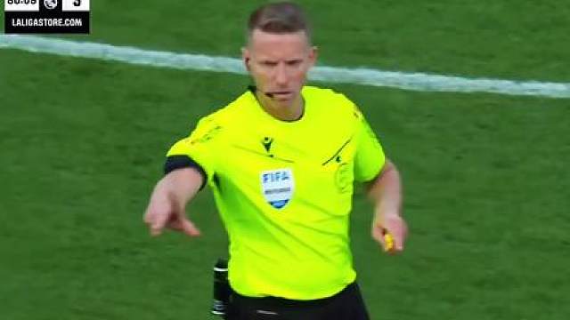 皇马还是进步了，这场进了三个