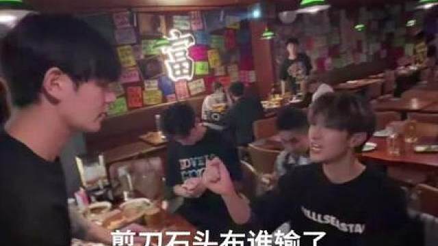 “瓦贼人设太稳定了！！”