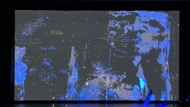 圆梦啦 后面没怎么跟上伴奏不要喷哦#十佳歌手#校园歌手大赛 #舞台 #就让这大雨全都落下 #观众视角