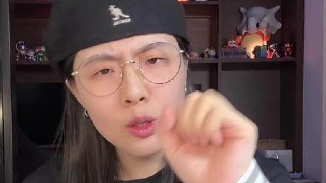 EVA电影预热就拆一端迷你小手办吧！