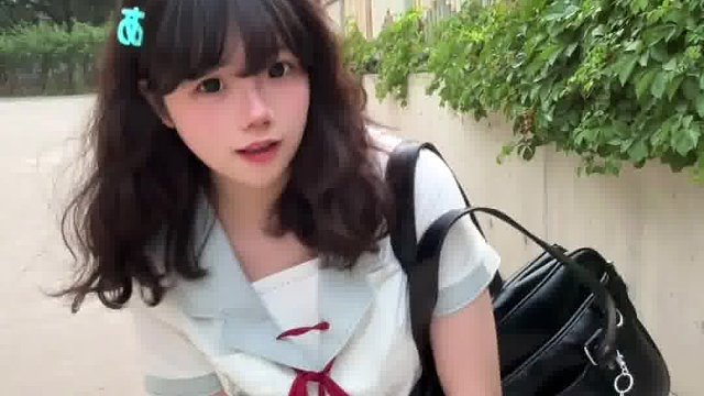 我要开始轻断食了，轻轻的咬断食物。