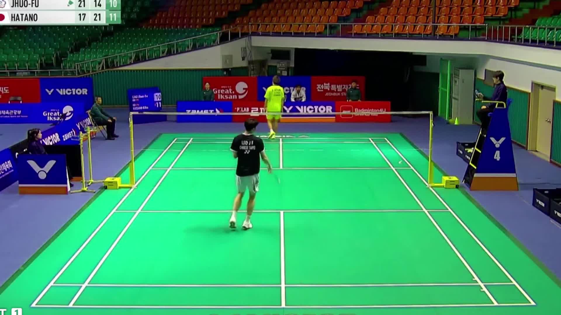 廖倬甫开局建立领先优势，落点控制和持续的多拍压迫，以21-16锁定胜局