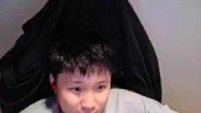 难绷！xdd和dank1ng互掐，双方互戳痛点视如仇敌