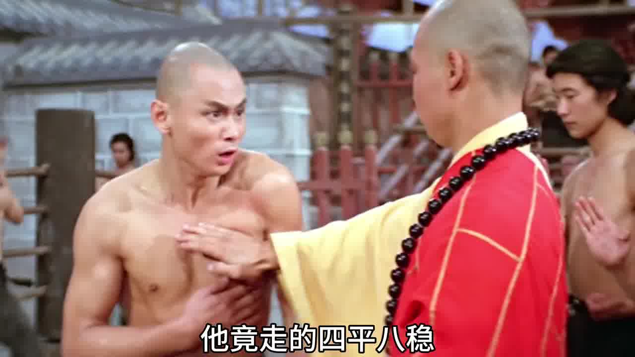 徒弟随手挥出一招，竟震断了所有的竹竿