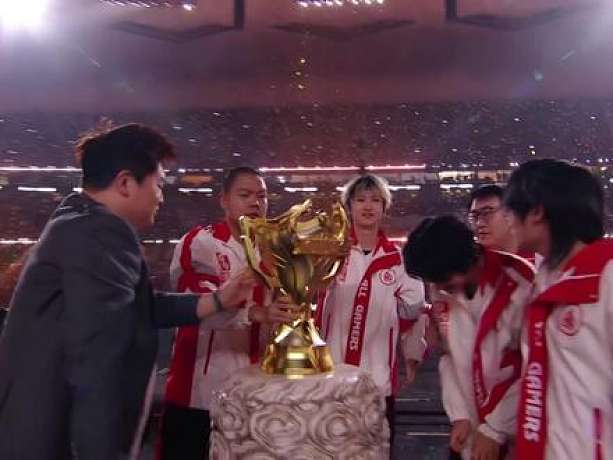 AG超玩會(huì)丶一諾的直播