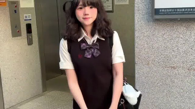 喜欢半夜玩手机的朋友们一定要小心，我昨晚一不小心睡着了