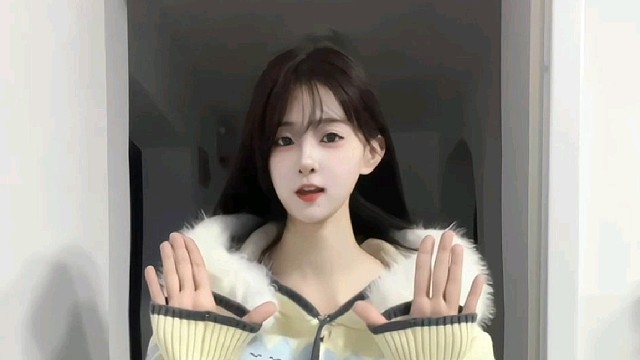 干嘛离我那么远