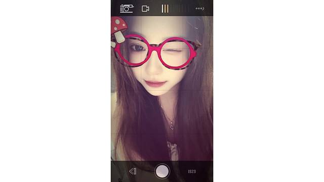 打游戏嘛 我战绩再烂也不挂机 很有电竞精神 简称又菜又爱玩