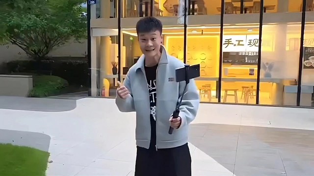 原来遇交警贴罚单可以这么叫