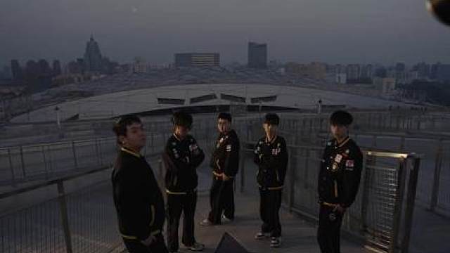 电竞人物录17—【红狼大战】 2025年总，冠军花落谁家，快来预测吧！