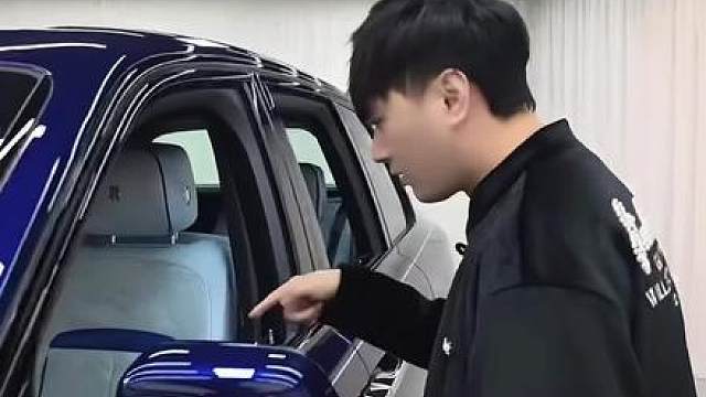 不一样的库里南