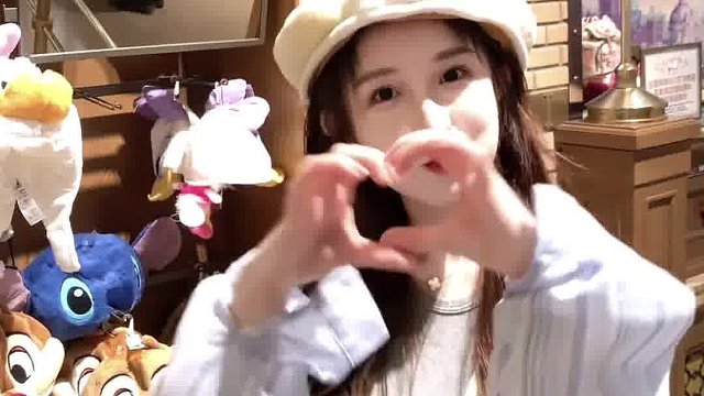 来迪士尼当甜妹