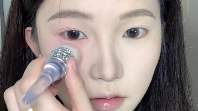 韩系甜妹妆容,淡颜系的都来学！