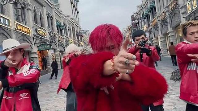 五个亲兄弟组男团，这才是内娱该有的质量！