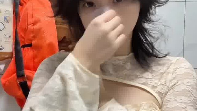 转身轻轻晃，可爱漫满整个画面