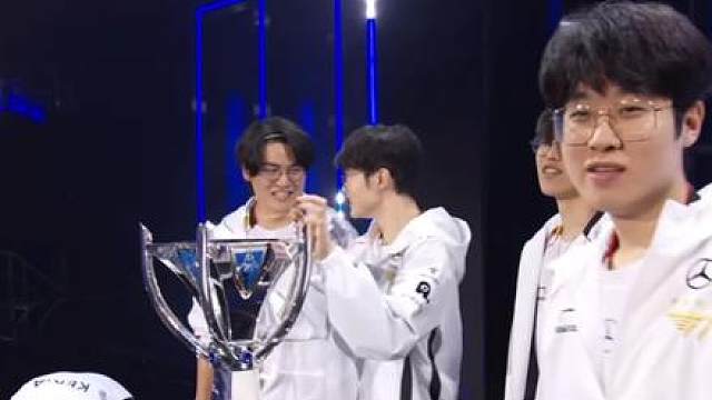 宙斯3年6000万正式回归T1！Faker公开发文庆祝Zeus回归