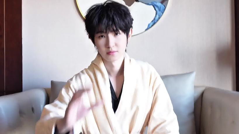 冬天的花都開(kāi)在了我的身上 # 一諾 # 成都ag超玩會(huì)