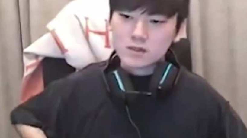 OBGG實(shí)錘JackeyLove續(xù)約TES，冬轉(zhuǎn)定心丸來(lái)了！但他直播爆料更顛覆——新賽季強(qiáng)制競(jìng)拍，選