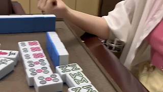 這一局，夾子妹 勝！    小蟲