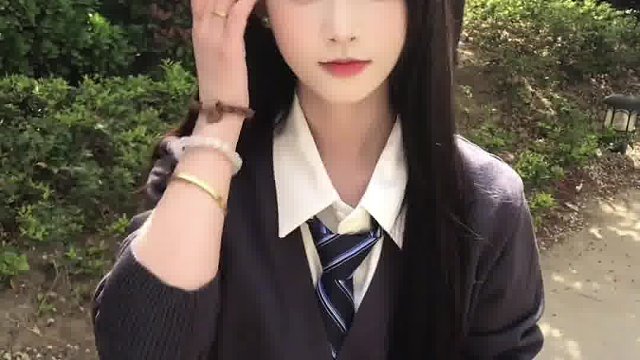 如果你有点悲，那我愿意陪你晒太阳