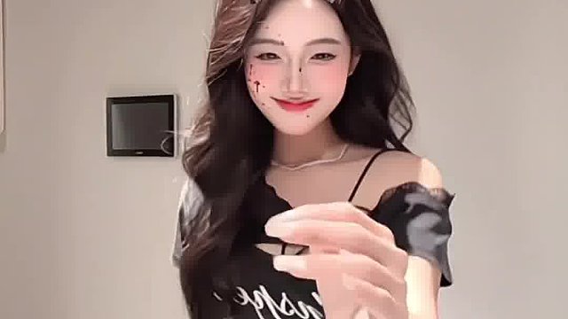 加绒摇扇别人巴掌版哈哈哈