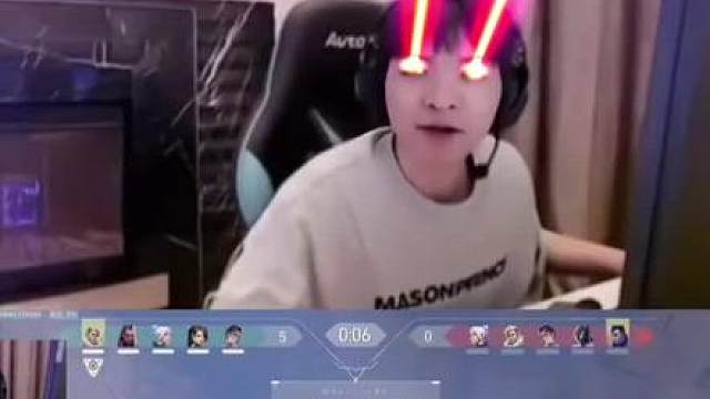 抬头一看全是仇人