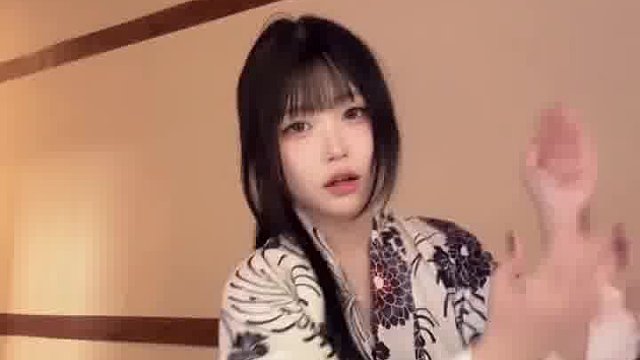 低饱和轻熟造型