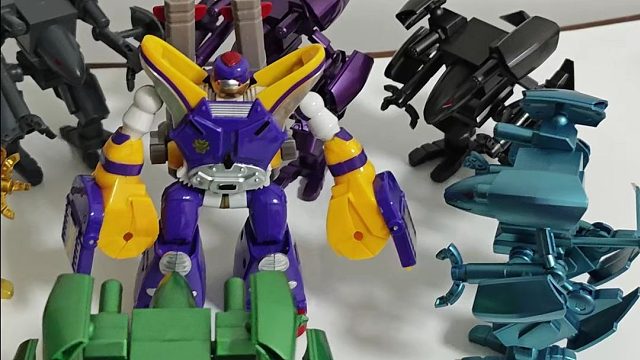 【童年怨念，包括副将小兵】花费2500，一次性玩遍洛洛历险记全套人物