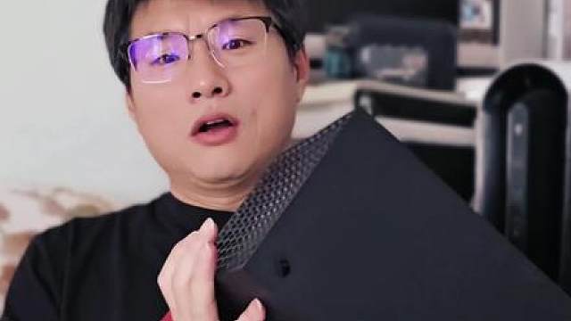 微软是时候决定是未来是软还是硬了，恢复独占还有生机或者放弃硬件纯做游戏软件。