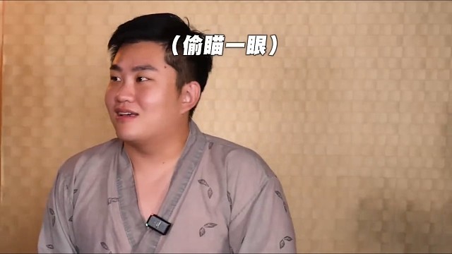 “这不是朋友，这是义父！”