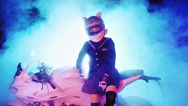 累的像蟑螂被拖鞋拍扁了还在无所谓扁扁地爬