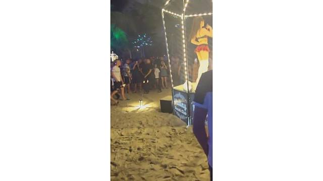 眼镜真是反差的神器