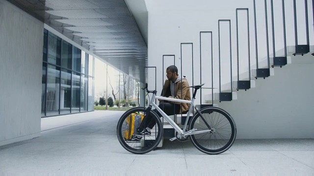 冠军.乔和你ー起创造美好世界