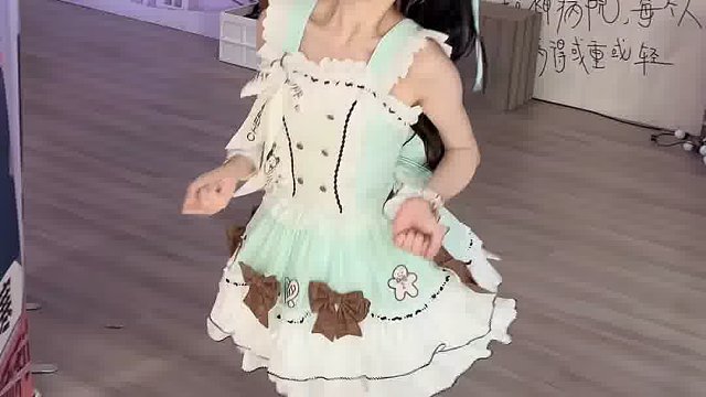 携手共呼，声震苍穹与厚土！