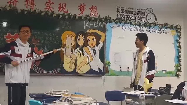 充满知识光芒与青春活力的神圣学府之地