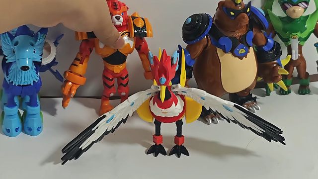 猪猪侠百变联盟五灵王合体玩具