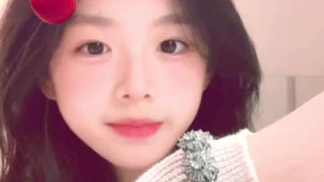 叫你闺蜜给你买蓝族时来运转矢车菊手表