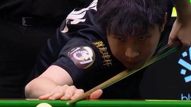 连续淘汰三位世界冠军，赵心童利雅得锦标赛夺冠，职业生涯4次打进决赛全部夺冠。