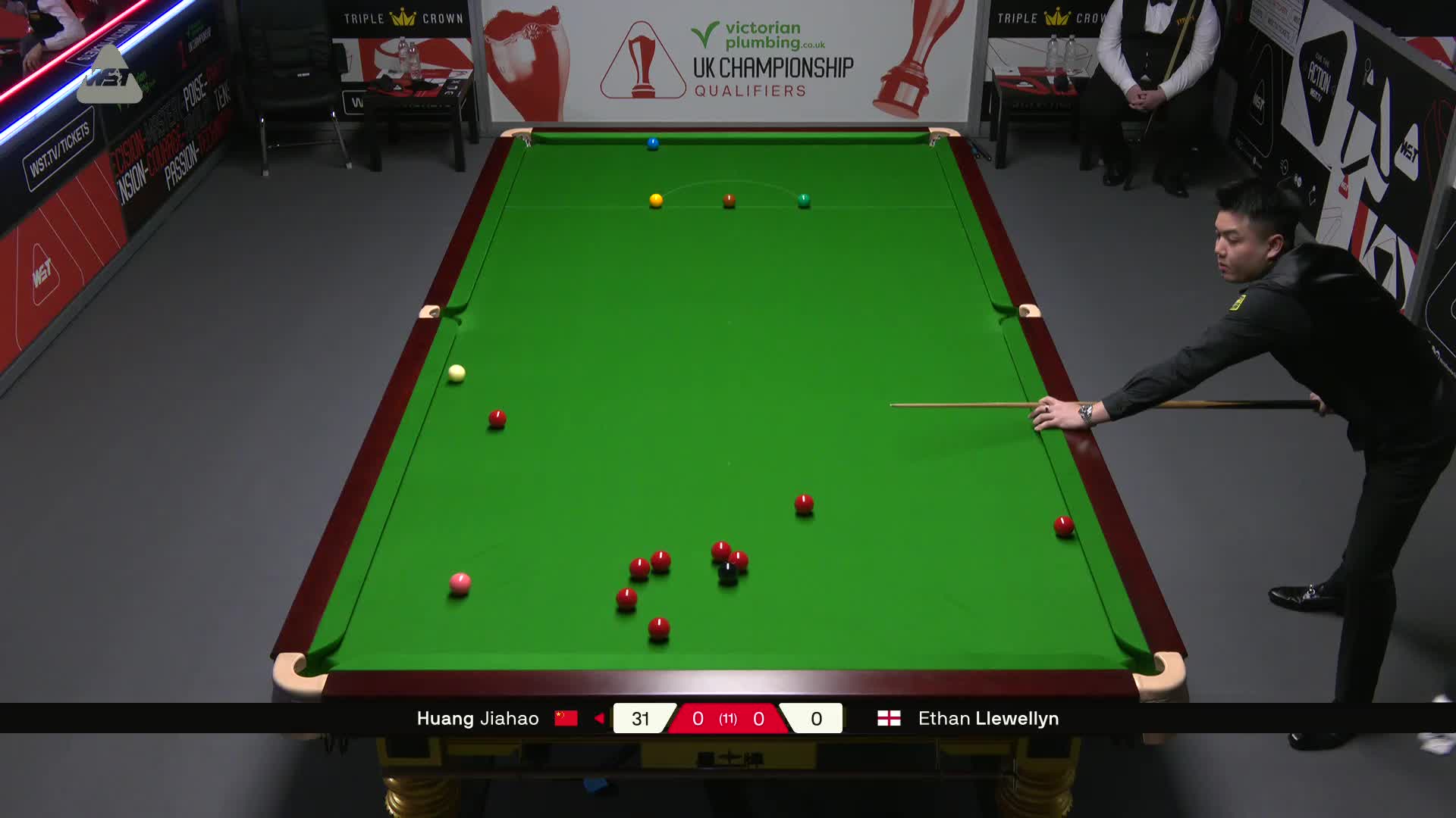 黄佳浩VS伊森·卢埃林  2025斯诺克英锦赛资格赛 第一局