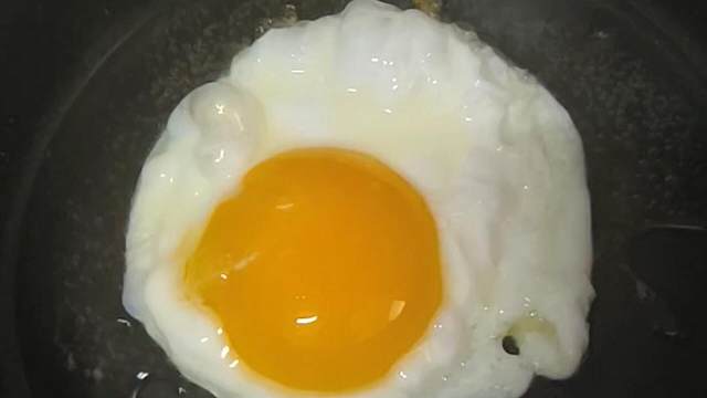 用心喂养自己的时候，会发出光来！