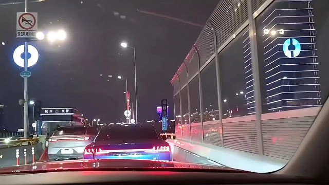 真假富婆排行，乔妹属于路边一条#小小小酷哥