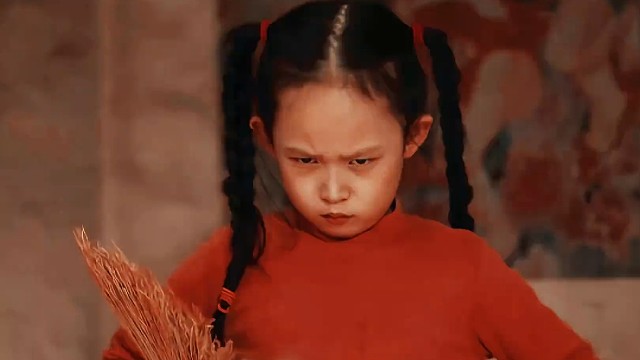 凤菊这丫头长大后还是一样虎！太逗了 #父辈的荣耀#