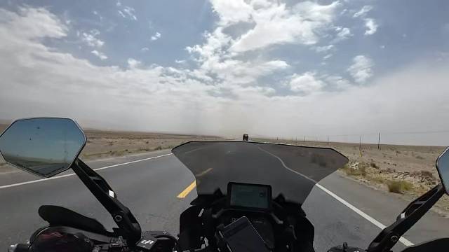 且停且忘且随风