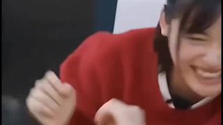 調(diào)侃自己的身高，太搞笑   怎么這么好笑