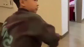 妻弟來家為姐夫撐腰，姐夫偷樂：沒白疼這小舅子！