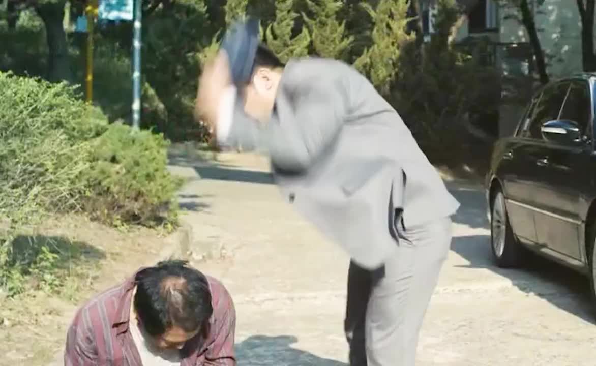 “泡菜国最强的男人，拳拳暴击不服来试试！”